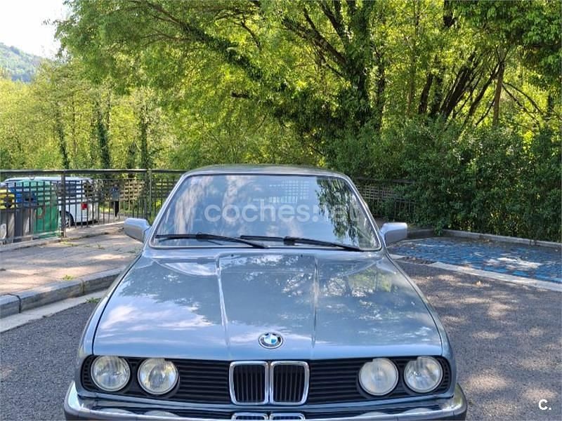 Gris / plata Usado 1992 BMW 320 Coupe | 11.000 € - Imagen 1/4