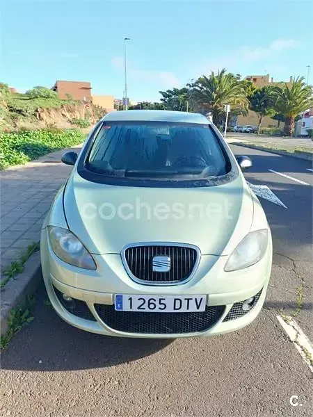 Usado Seat Altea Reference 102 CV (75 kW) 2005 Verde Monovolumen