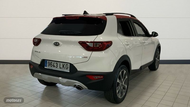 Usado Kia Stonic 100 CV (73 kW) 2020 Blanco SUV