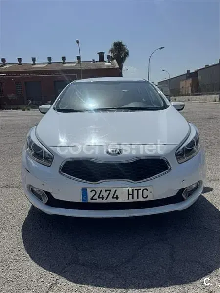 Usado Kia Ceed 100 CV (73 kW) 2013 Blanco Utilitario