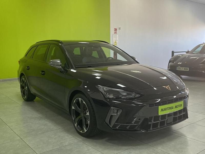 Usado Cupra Leon 150 CV (110 kW) 2025 Negro Familiar