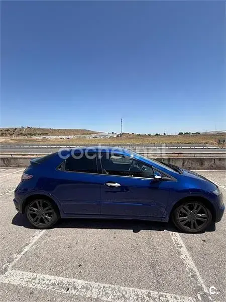 Usado Honda Civic Luxury 140 CV (102 kW) 2010 Azul Berlina
