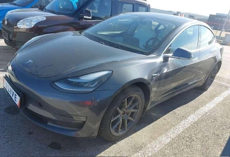 Gris Usado 2020 Tesla Model 3 Long Range Berlina | 26.975 € (Precio justo) - Imagen 1/4