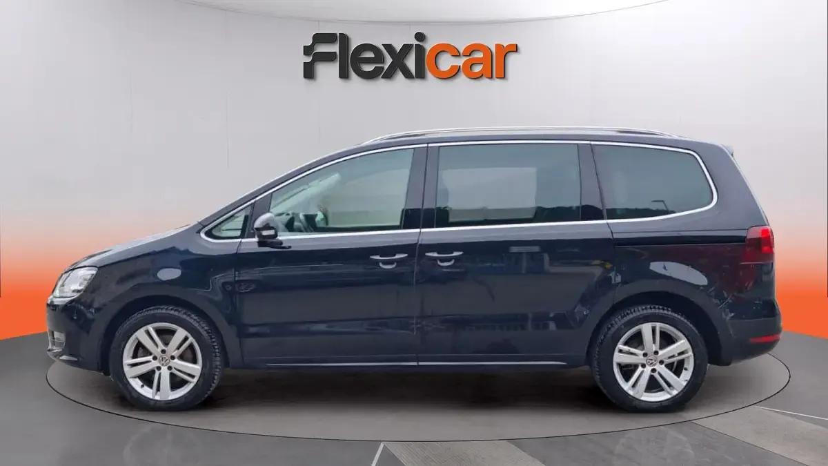 Usado VW Sharan Advance 150 CV (110 kW) 2021 Negro Monovolumen