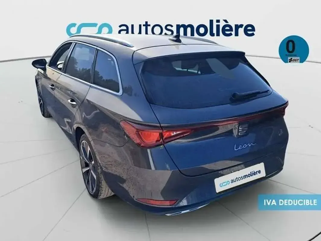 Usado Seat Leon FR 204 CV (150 kW) 2021 Gris Familiar