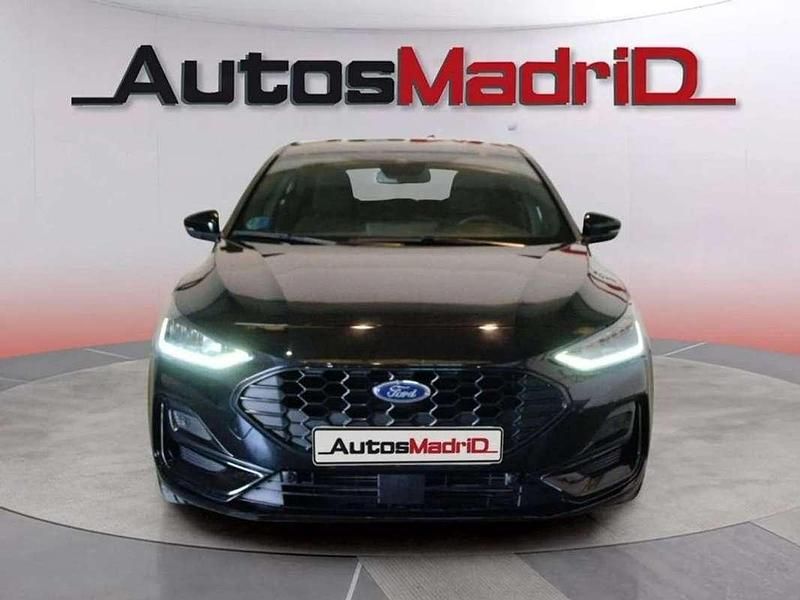Usado Ford Focus ST-Line 126 CV (92 kW) 2023 Negro Berlina