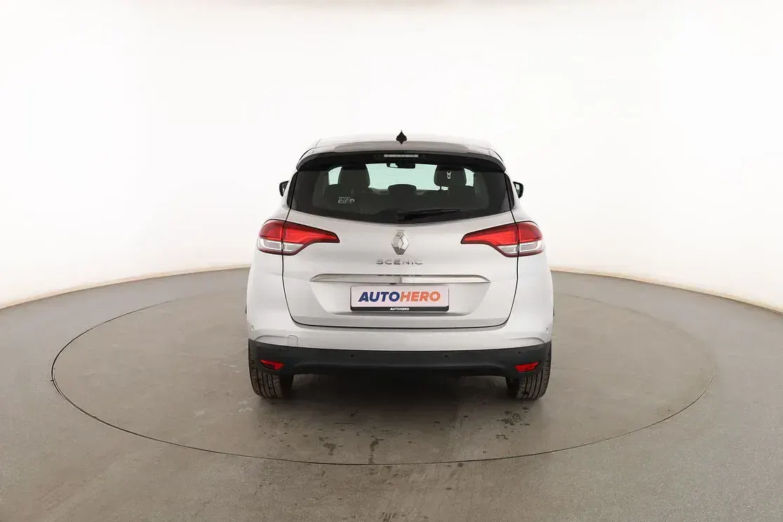 Usado Renault Scénic IV Zen 140 CV (102 kW) 2018 Gris Monovolumen