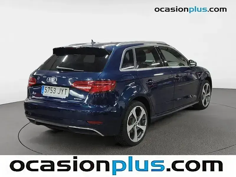 Usado Audi A3 e-tron Sport 204 CV (150 kW) 2017 Azul Utilitario