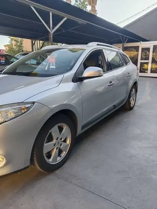 Usado Renault Mégane III Business 86 CV (63 kW) 2009 Utilitario