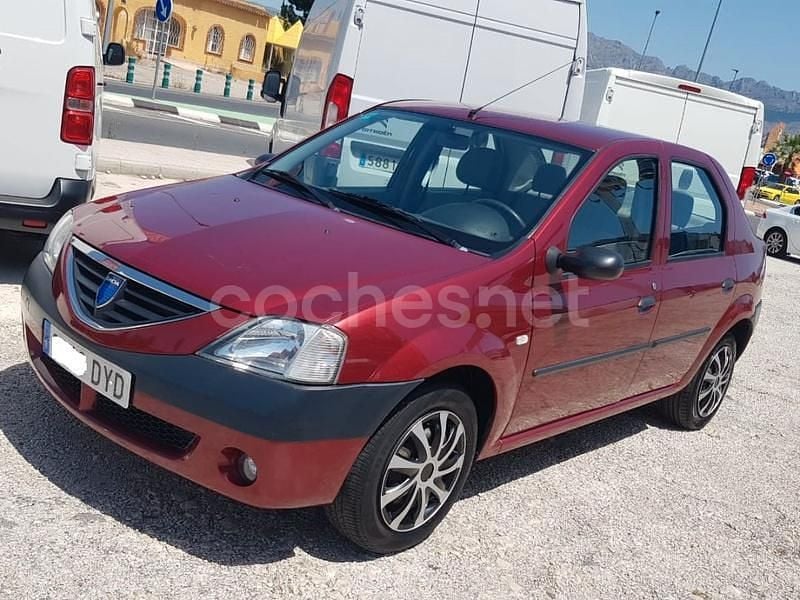 Granate Usado 2006 Dacia Logan Lauréate Berlina | 3700 € (Precio justo) - Imagen 1/4