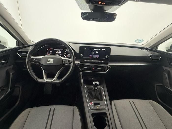 Usado Seat Leon Style 110 CV (80 kW) 2022 Blanco