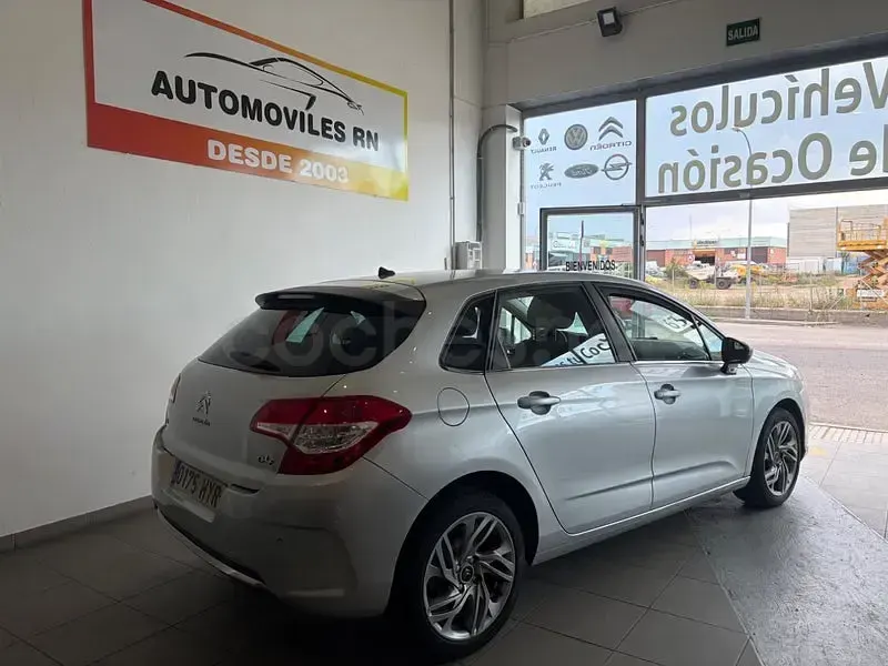 Usado Citroën C4 114 CV (83 kW) 2014 Gris / plata Berlina