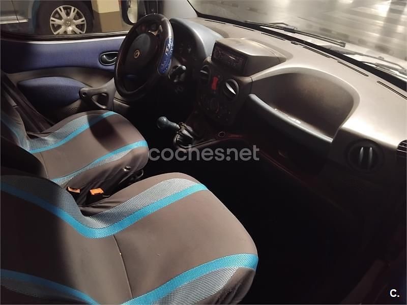 Gris / plata Usado 2009 Fiat Doblò Family Monovolumen | 2600 € - Imagen 1/4