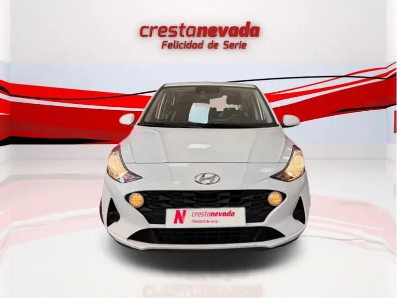 Usado Hyundai i10 67 CV (49 kW) 2022 Blanco Utilitario