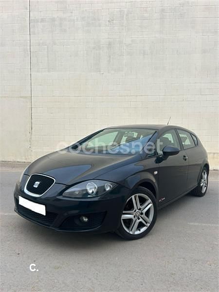 Usado Seat Leon Sport 125 CV (91 kW) 2012 Negro Berlina