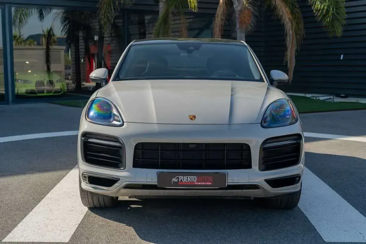 Usado Porsche Cayenne 462 CV (339 kW) 2021 Gris SUV