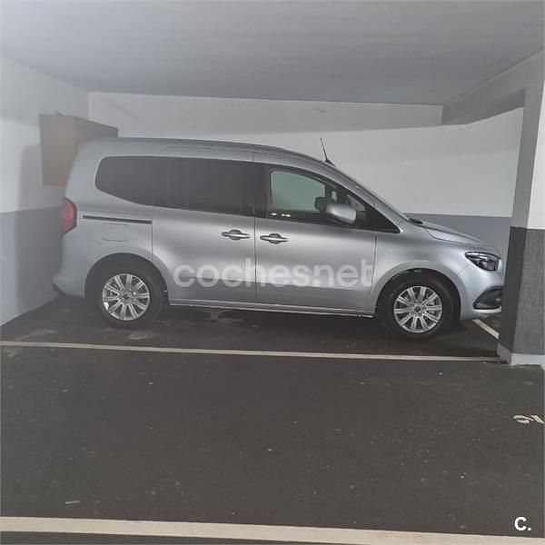 Usado Mercedes T180 116 CV (85 kW) 2022 Gris / plata Monovolumen