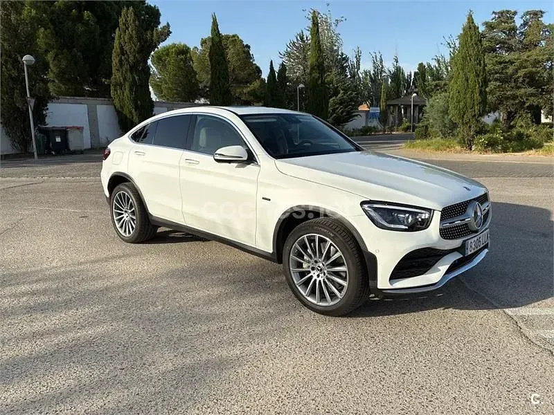 Usado Mercedes GLC300e 320 CV (235 kW) 2020 Blanco SUV