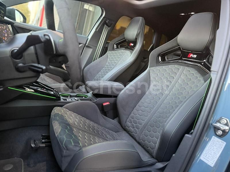 Usado Audi RS3 Premium Plus 400 CV (294 kW) 2025 Gris / plata Berlina