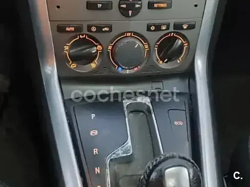 Usado Opel Antara Cosmo 163 CV (119 kW) 2011 Negro SUV