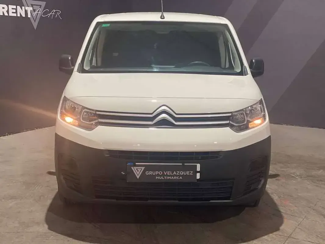 Usado Citroën Berlingo 75 CV (55 kW) 2019 Blanco Monovolumen