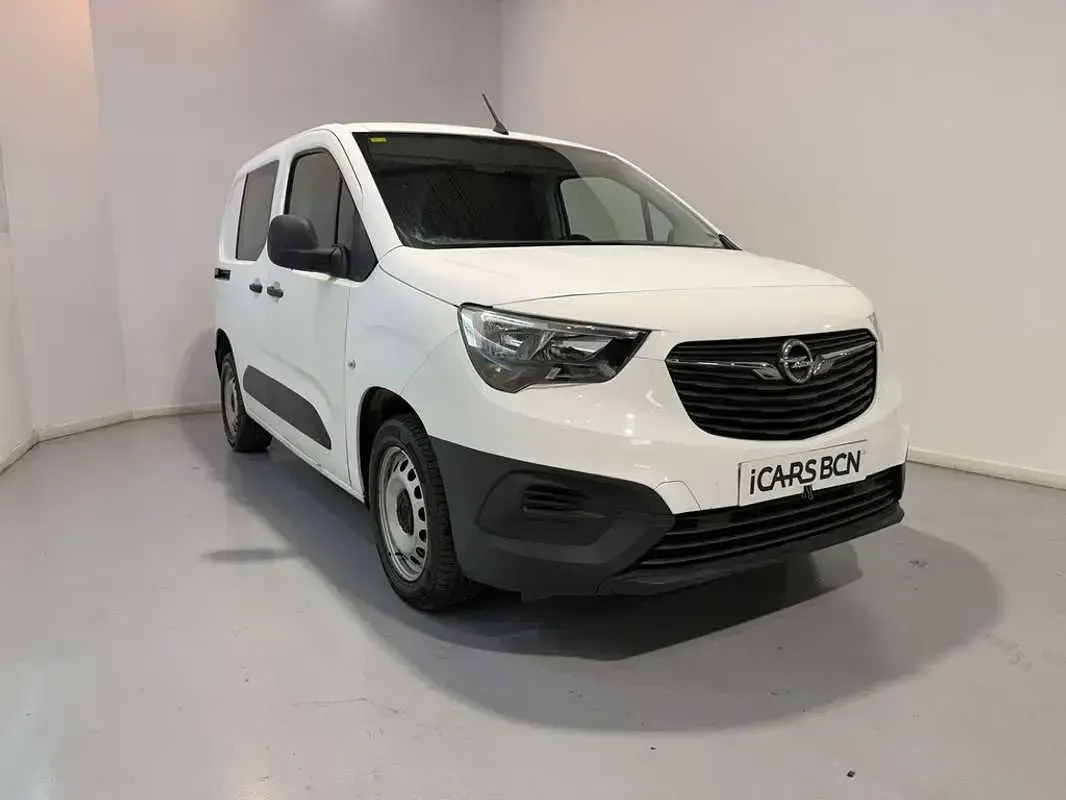 Usado Opel Combo S 102 CV (75 kW) 2019 Blanco Monovolumen