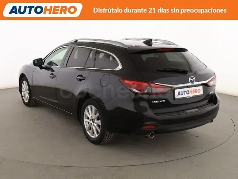 Usado Mazda 6 Style 145 CV (106 kW) 2017 Negro Familiar
