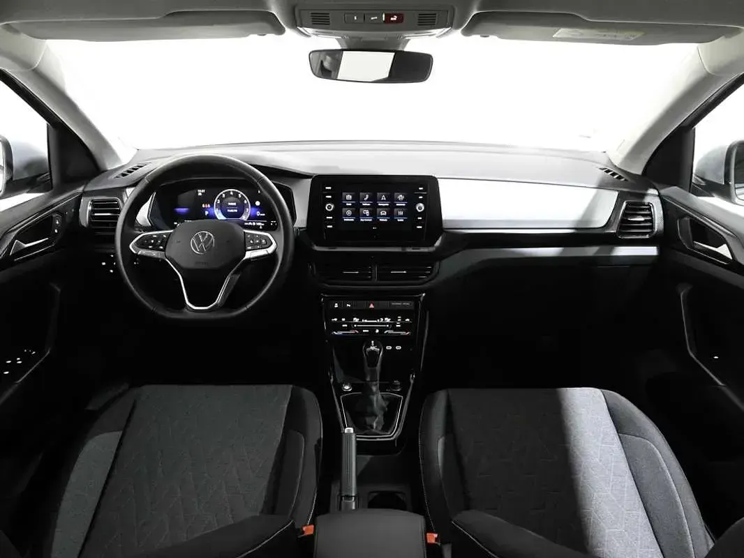 Usado VW T-Cross 116 CV (85 kW) 2025 Plateado SUV