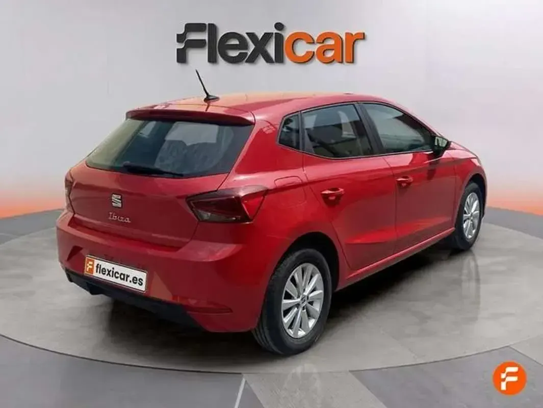 Usado Seat Ibiza Reference 95 CV (69 kW) 2024 Rojo Utilitario