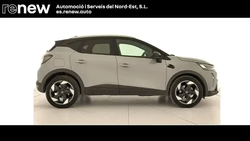 Usado Renault Captur Techno 100 CV (73 kW) 2025 Gris SUV