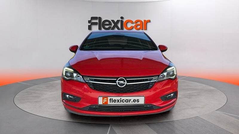 Usado Opel Astra Business 110 CV (80 kW) 2017 Rojo Berlina