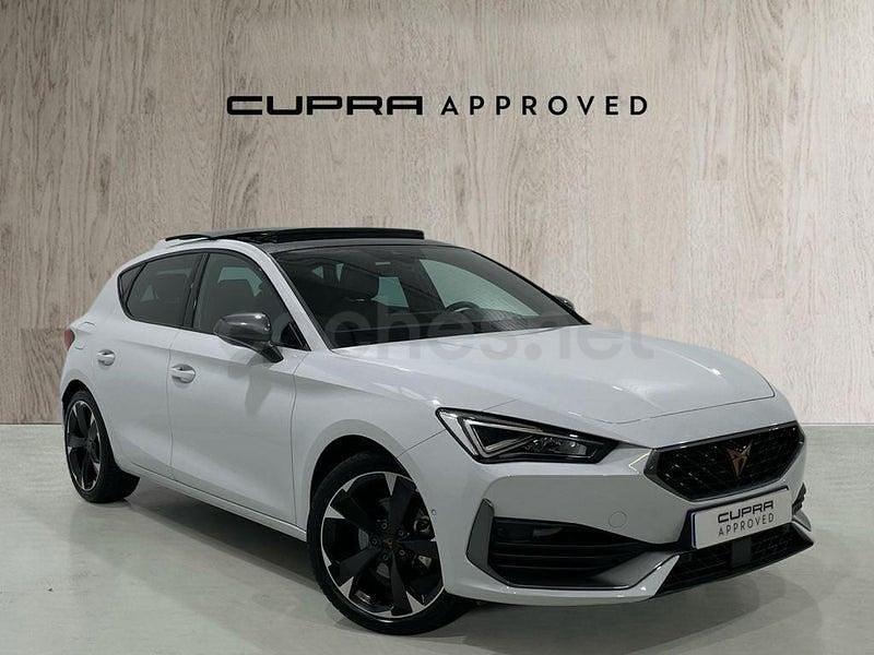Usado Cupra Leon 150 CV (110 kW) 2024 Blanco Berlina