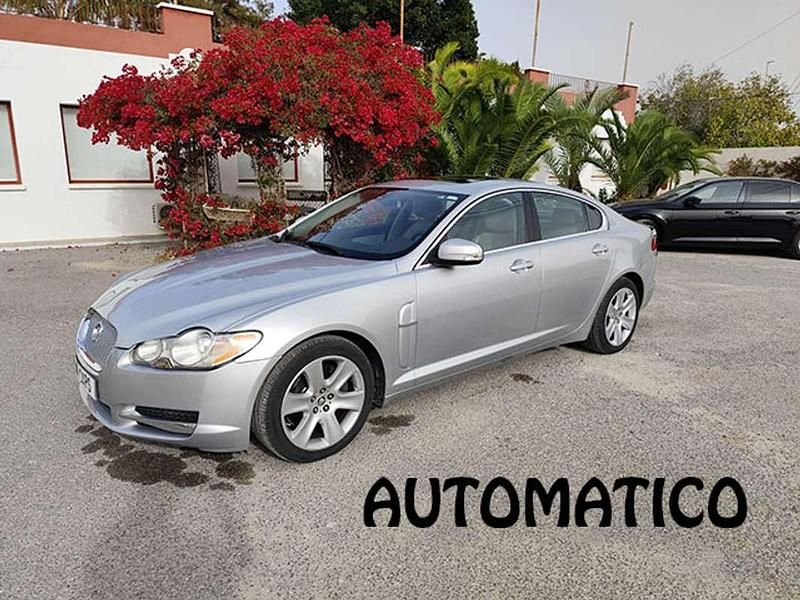 Usado Jaguar XF Premium Luxury 298 CV (219 kW) 2009 Plateado Berlina