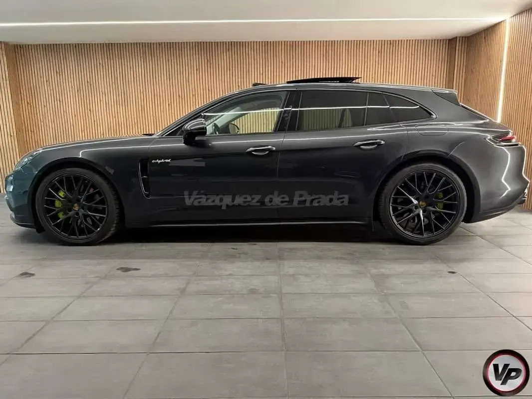 Usado Porsche Panamera 4 Sport Turismo 462 CV (339 kW) 2019 Gris Familiar