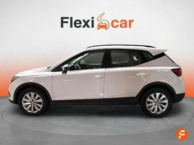 Usado Seat Arona Style 110 CV (80 kW) 2021 Blanco SUV