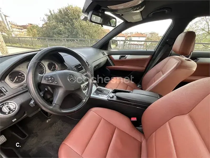 Usado Mercedes C320 Avantgarde 224 CV (164 kW) 2007 Negro Berlina