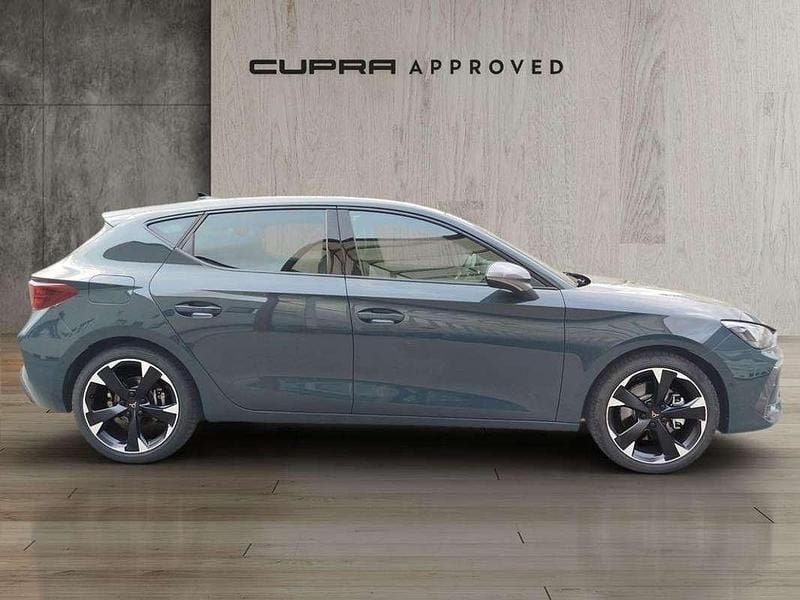 Usado Cupra Leon 150 CV (110 kW) 2024 Azul Utilitario