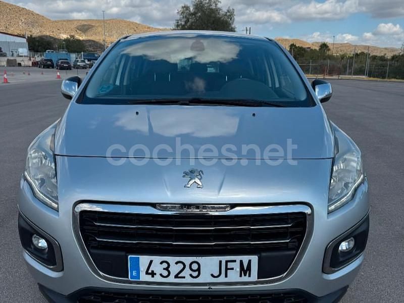 Gris / plata Usado 2015 Peugeot 3008 Allure Berlina | 9900 € (Precio justo) - Imagen 1/4