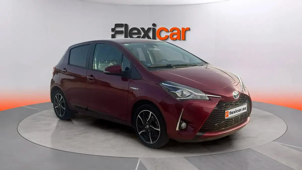 Usado Toyota Yaris Hybrid Active 100 CV (73 kW) 2018 Berlina