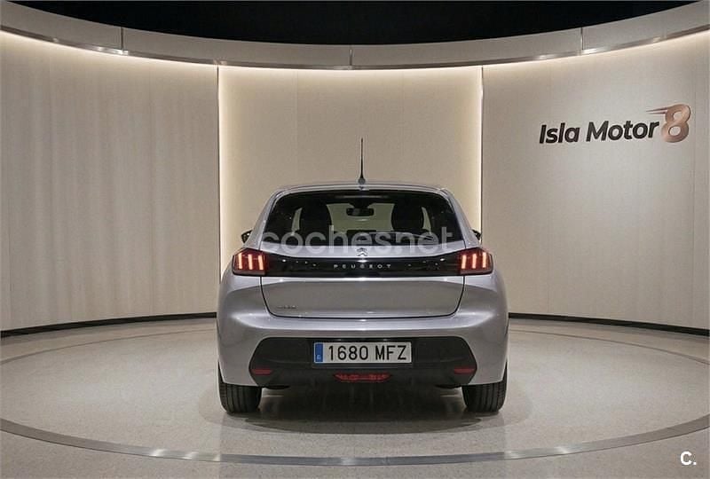 Usado Peugeot 208 Allure 100 CV (73 kW) 2023 Gris / plata Utilitario