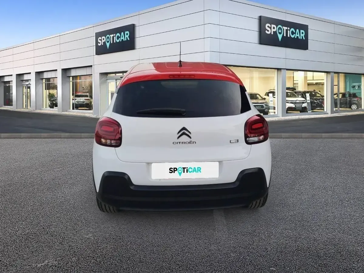 Usado Citroën C3 Shine 102 CV (75 kW) 2023 Blanco Utilitario