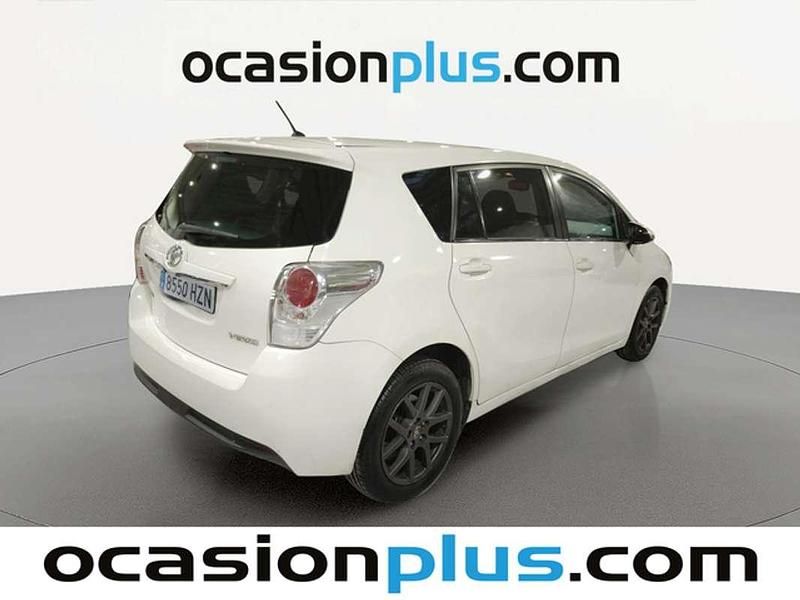 Usado Toyota Verso Advance 132 CV (97 kW) 2014 Blanco Monovolumen