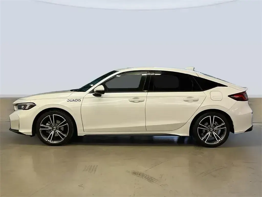 Ny Honda Civic Advance 184 HK (135 kW) 2025 Vit Sedan