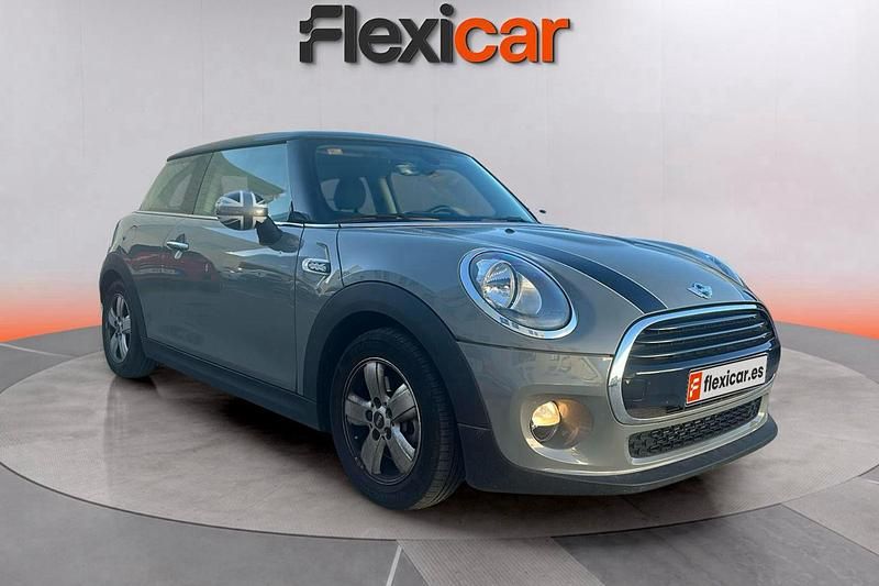 Usado Mini Cooper 136 CV (100 kW) 2017 Gris Utilitario