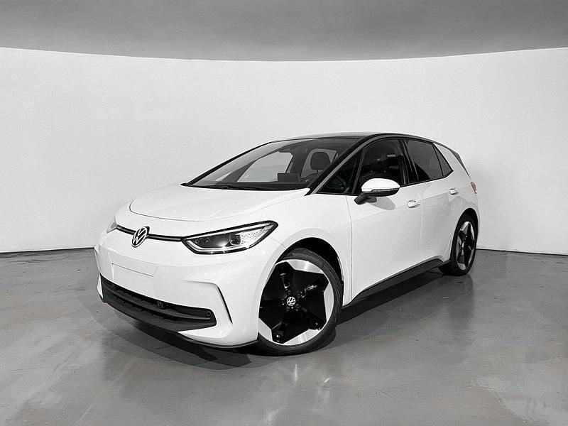 Nuevo VW ID.3 Pro 150 kW (204 CV) 2025 Blanco glaciar metalizado con techo negro Utilitario