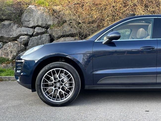 Używany Porsche Macan 258 KM (189 kW) 2015 Niebieski SUV