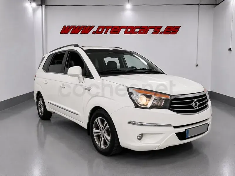 Usado SsangYong Rodius Limited 178 CV (130 kW) 2019 Blanco Monovolumen