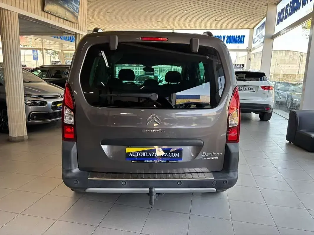 Usado Citroën Berlingo PureTech 110 CV (80 kW) 2018 Gris Monovolumen