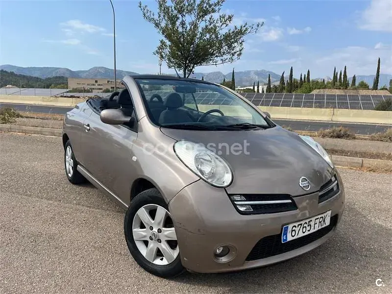 Usado Nissan Micra C+C Tekna 88 CV (64 kW) 2007 Gris / plata Descapotable