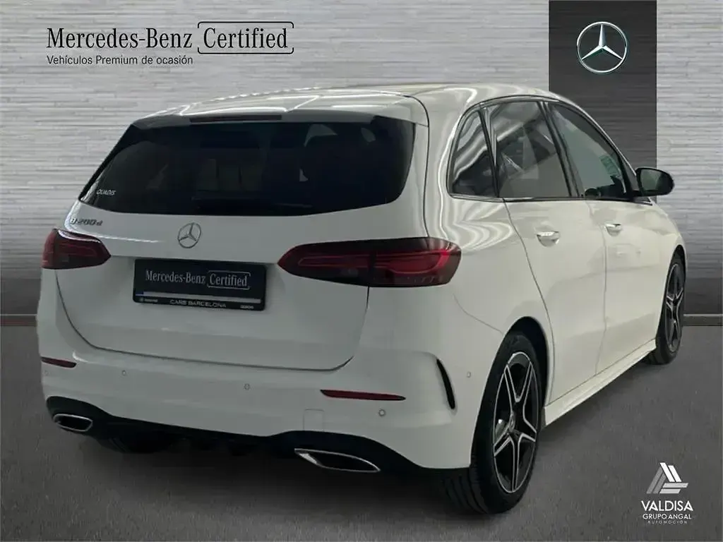 Usado Mercedes B200 150 CV (110 kW) 2024 Blanco Utilitario